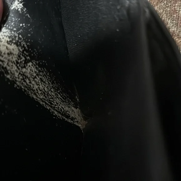 Men’s louis vuttion black epi wallet like new condition. - Picture 10 of 12